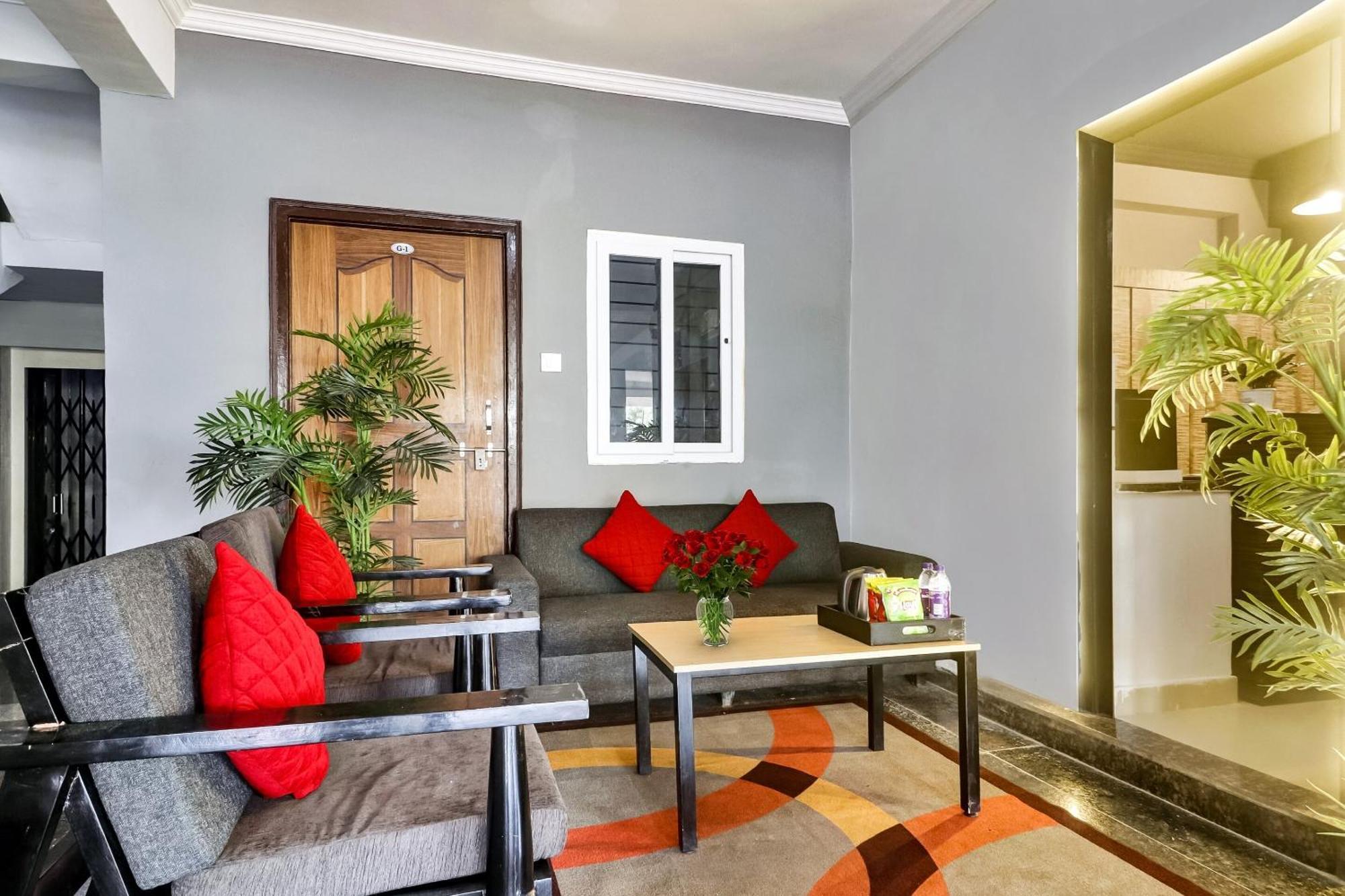 Hotel Super Townhouse Rcc Blizz Kondapur  Zewnętrze zdjęcie