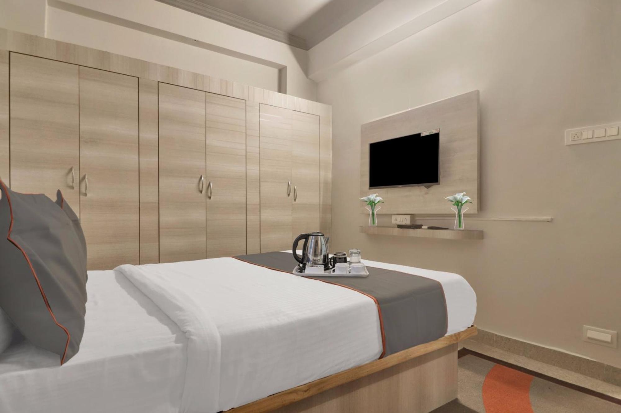 Hotel Super Townhouse Rcc Blizz Kondapur  Zewnętrze zdjęcie
